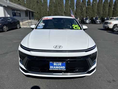 Used 2025 Hyundai Sonata SEL image 3