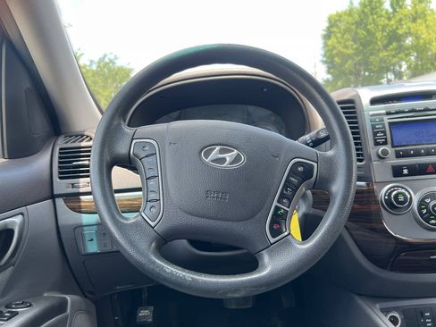 Used 2012 Hyundai Santa Fe GLS AWD/4WD image 16