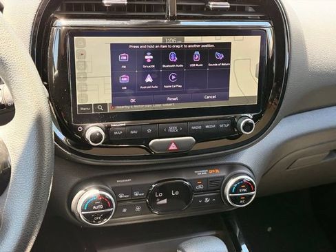 Used 2025 Kia Soul S FWD image 17