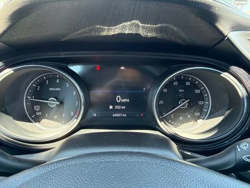 Used 2020 Buick Encore GX Preferred w/ Cold Weather Comfort Package FWD image 22