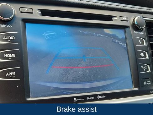 Used 2016 Toyota Highlander XLE AWD/4WD image 12