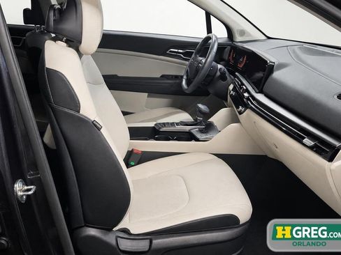 Used 2026 Kia Sportage EX FWD image 11