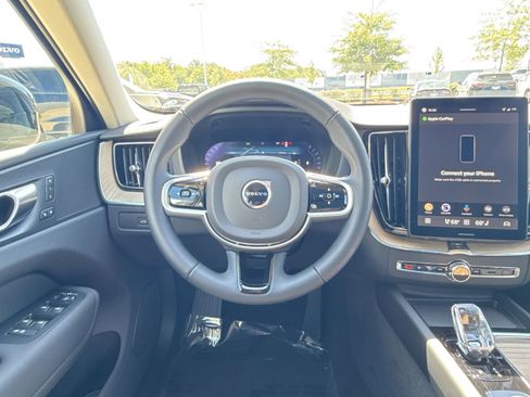 New 2026 Volvo XC60 B5 Plus w/ Protection Package Premier AWD/4WD image 16