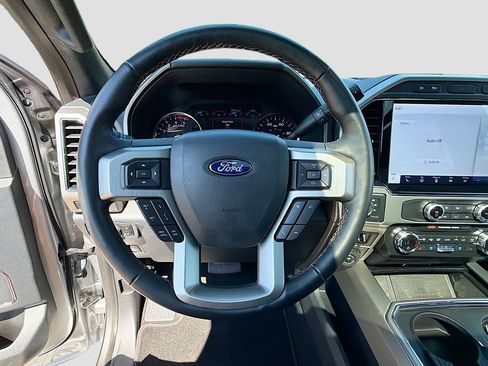 Used 2022 Ford F350 Platinum AWD/4WD image 11