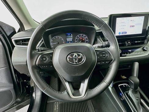 Certified 2023 Toyota Corolla Cross LE w/ Moonroof Package AWD/4WD image 11