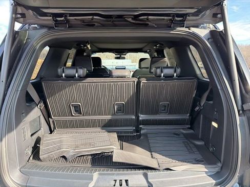 Used 2024 Ford Expedition Timberline image 10