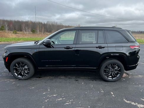 Used 2024 Jeep Grand Cherokee Limited 4xe image 6