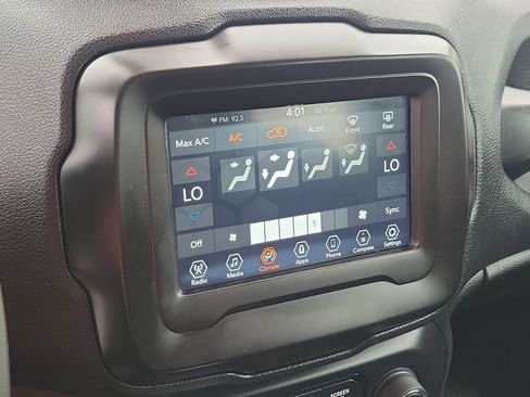 Used 2021 Jeep Renegade Sport FWD image 25