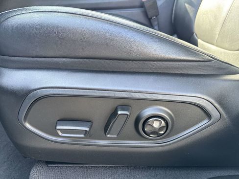Used 2023 Jeep Grand Cherokee 4WD 4xe image 12