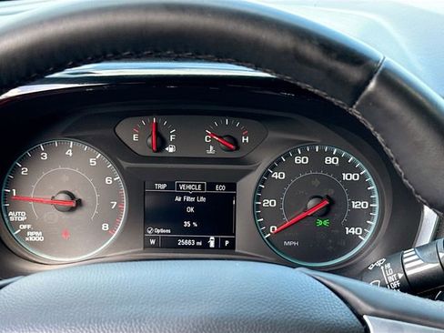 Used 2023 Chevrolet Traverse LT image 12