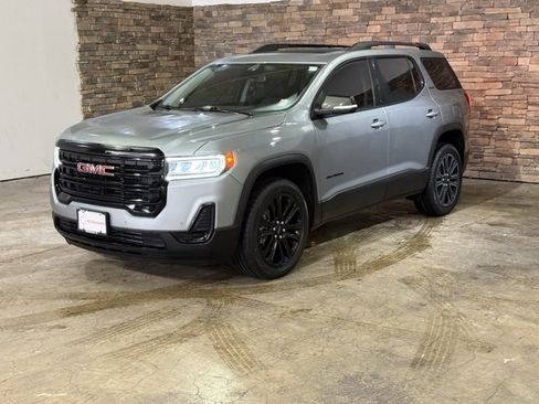 Used 2023 GMC Acadia SLE w/ Driver Convenience Package image 5