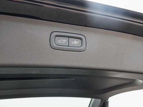 New 2026 Volvo XC90 T8 Plus image 27