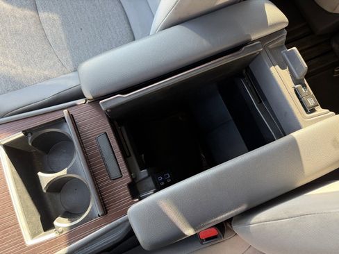 Used 2021 Toyota Sienna LE image 25