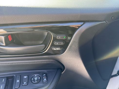 Used 2025 Honda Odyssey Touring image 13