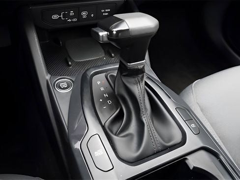 Used 2025 Kia K4 EX image 26