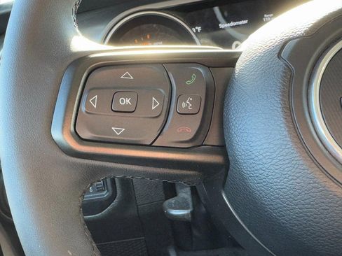 Used 2023 Jeep Wrangler Sport S image 17
