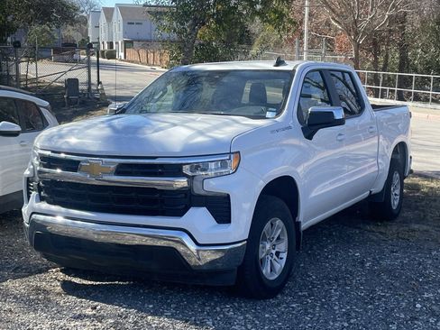 Used 2025 Chevrolet Silverado 1500 LT image 1