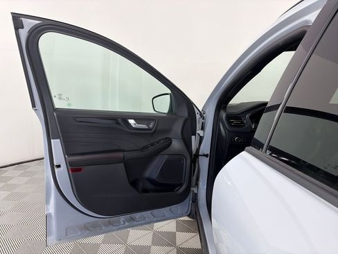 Used 2025 Ford Escape ST-Line Select image 10