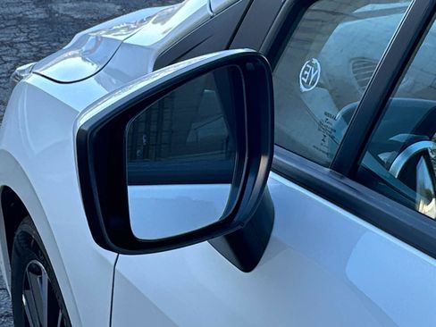 New 2025 Nissan Versa SV w/ Trunk Package image 12