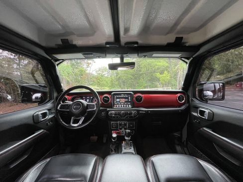 Used 2021 Jeep Gladiator Rubicon w/ Dual Top Group AWD/4WD image 15