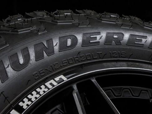 Used 2024 Chevrolet Silverado 2500 High Country w/ High Country Premium Package image 59