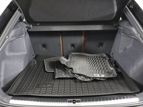 Used 2025 Audi Q3 2.0T Premium w/ Convenience Package image 16