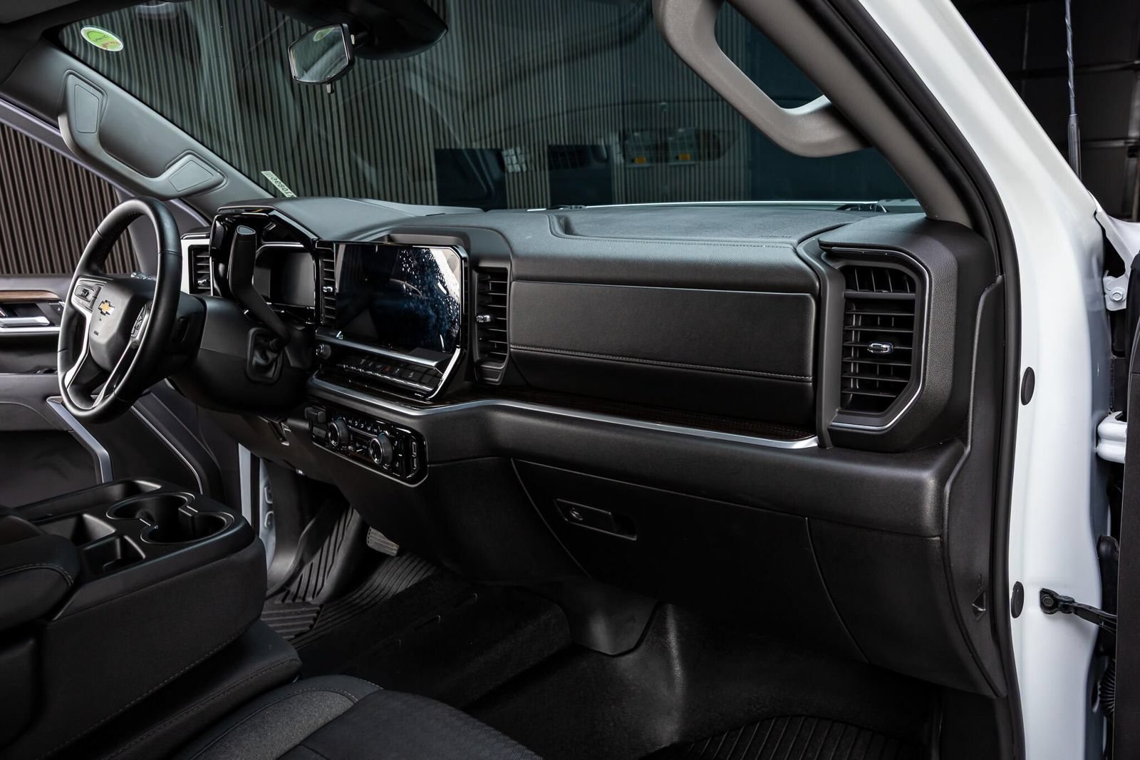 Used 2026 Chevrolet Silverado 2500 LT AWD/4WD image 16