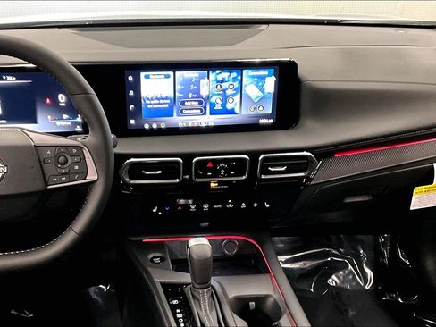 New 2026 Nissan Sentra SV w/ SV Convenience Package FWD image 15