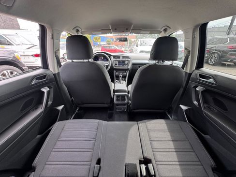 Used 2022 Volkswagen Tiguan S image 9