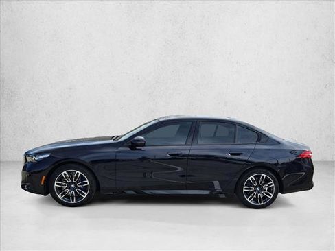 Used 2026 BMW 530i w/ M Sport Package RWD image 8