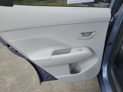 Used 2024 Hyundai Kona SEL FWD image 7