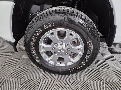 Used 2024 RAM 2500 Laramie w/ Safety Group AWD/4WD image 9