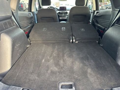 Used 2022 Ford Escape SE image 41