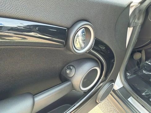 Used 2013 MINI Cooper Roadster FWD image 15