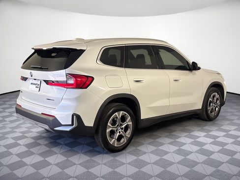 Used 2023 BMW X1 xDrive28i w/ Premium Package AWD/4WD image 9