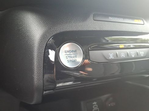 Certified 2024 Ford Escape ST-Line w/ Tech Pack #1 FWD image 25