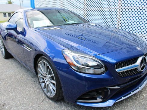 Used 2017 Mercedes-Benz SLC 300 w/ Premium 1 Package image 3