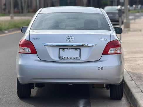 Used 2011 Toyota Yaris Sedan image 4