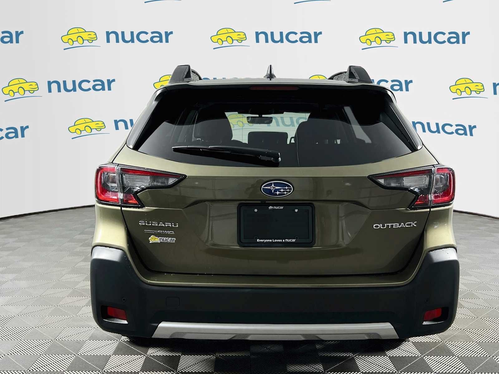 Used 2025 Subaru Outback Limited AWD/4WD image 6
