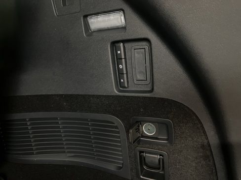 Used 2026 Lincoln Aviator Reserve image 38