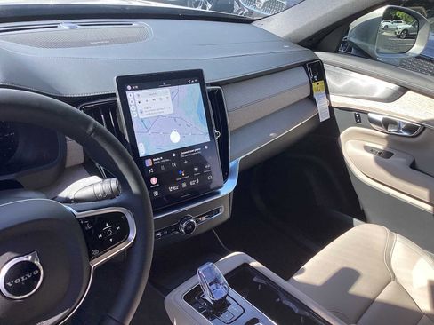 Used 2026 Volvo XC90 T8 Plus w/ Protection Package Premier image 17