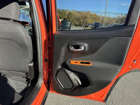 Used 2020 Jeep Renegade Sport w/ Sport Appearance Group image 17