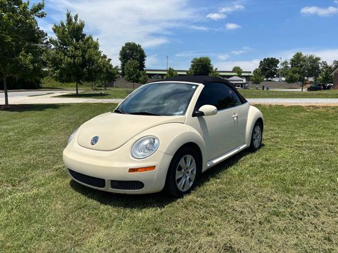Used 2008 Volkswagen Beetle S FWD image 5