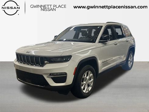 Used 2023 Jeep Grand Cherokee Limited image 1
