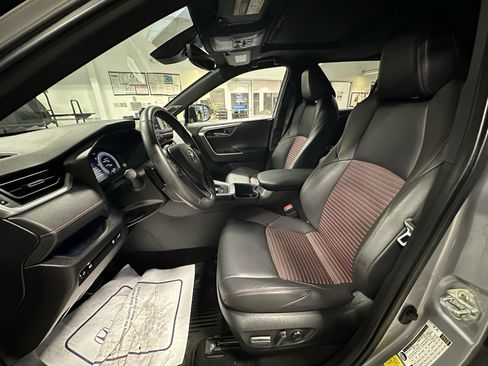 Used 2023 Toyota RAV4 XSE image 15