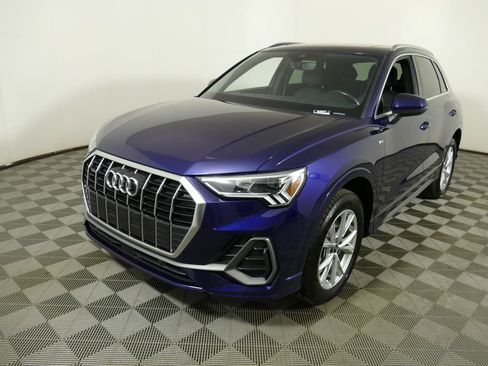 Used 2024 Audi Q3 2.0T Premium AWD/4WD image 3