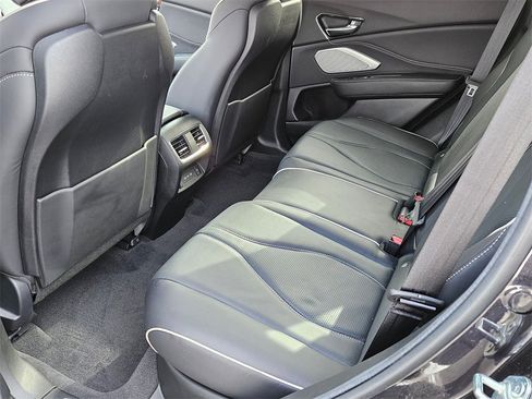 Used 2024 Acura RDX SH-AWD w/ Advance Package image 13