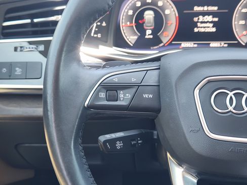 Used 2019 Audi Q8 Premium Plus AWD/4WD image 28