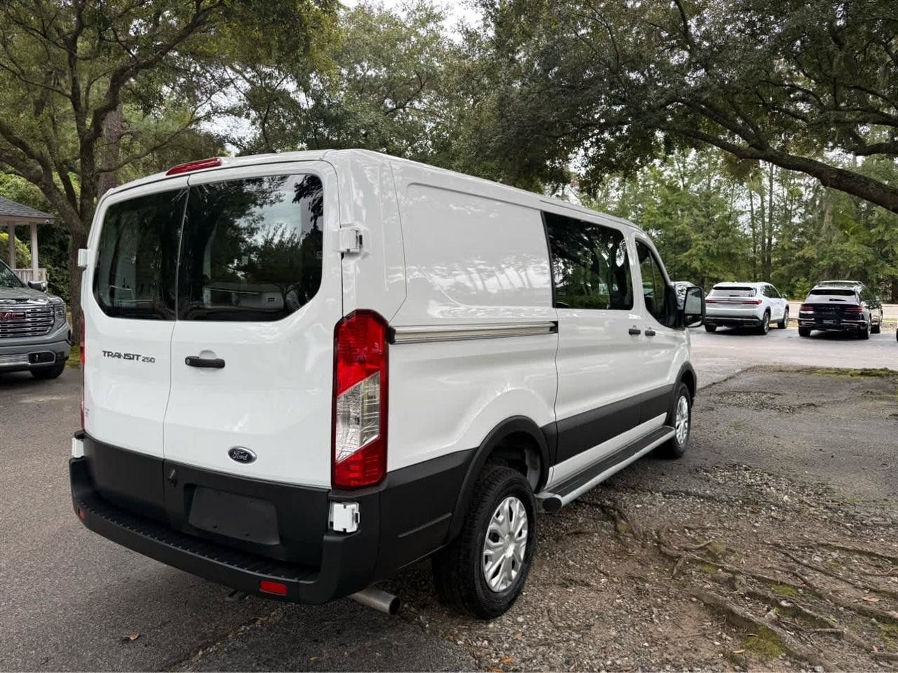Used 2025 Ford Transit 250 Low Roof w/ Exterior Upgrade Package RWD image 5