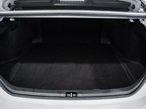 Used 2025 Toyota Camry SE image 9